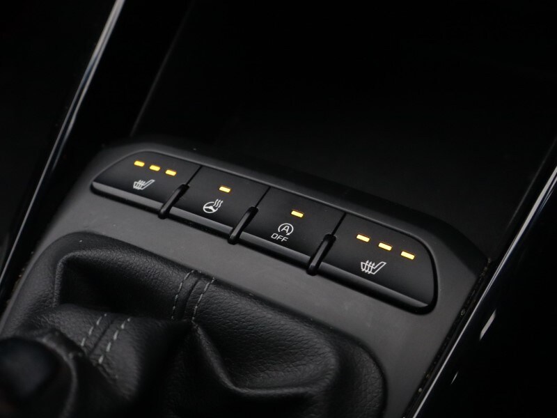 Used Kia Stonic 2018 for sale - 77918148: Photo 38