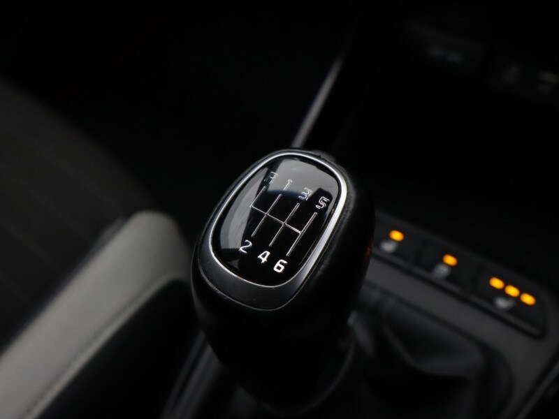 Used Kia Stonic 2018 for sale - 77918148: Photo 39