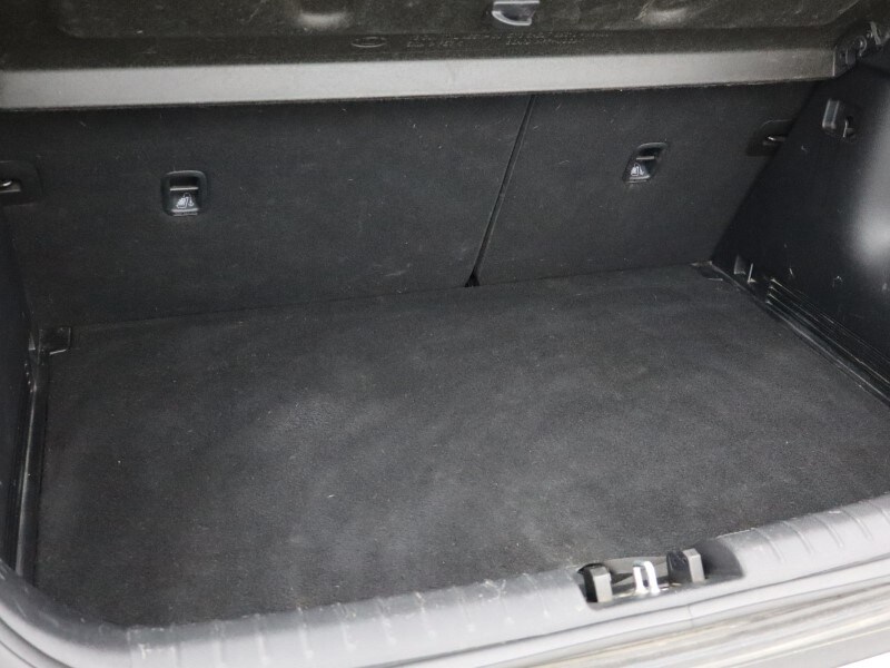 Used Kia Stonic 2018 for sale - 77918148: Photo 42