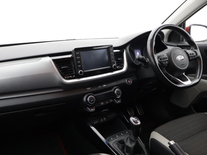 Used Kia Stonic 2018 for sale - 77918148: Photo 9