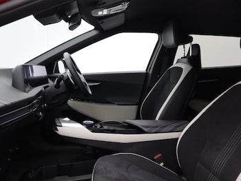 Used Kia EV6 2023 for sale - 78352805: Photo