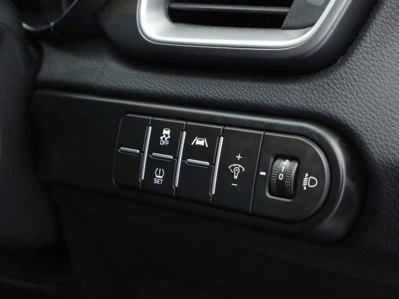 Used Kia XCeed 2023 for sale - 76981706: Photo 19