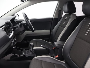 Used Kia Stonic 2020 for sale - 79559805: Photo