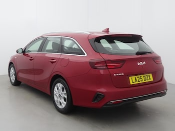 Used Kia Ceed 2025 for sale - 78984384: Photo