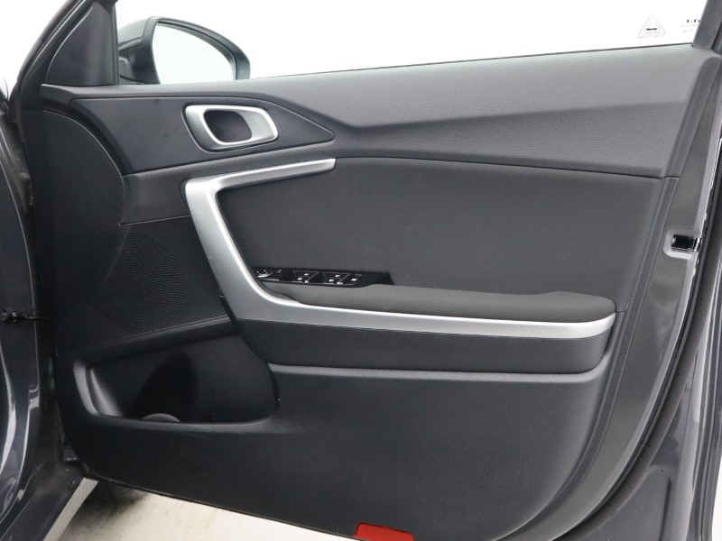 Used Kia Ceed 2025 for sale - 76981105: Photo 18