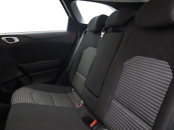 Used Kia Ceed 2025 for sale - 76980999: Photo