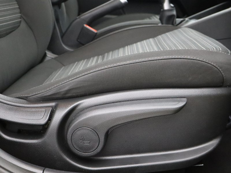 Used Kia Stonic 2022 for sale - 76980997: Photo 14