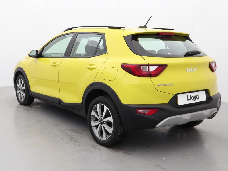 Used Kia Stonic 2022 for sale - 76980997: Photo 2