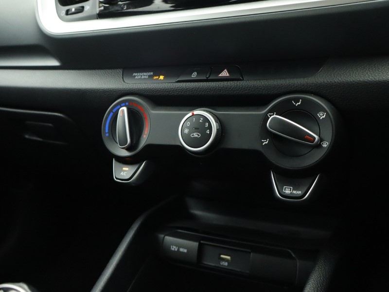 Used Kia Stonic 2022 for sale - 76980997: Photo 28