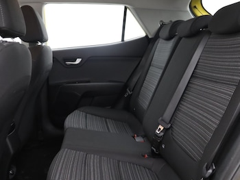 Used Kia Stonic 2022 for sale - 76980997: Photo