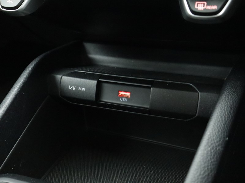 Used Kia Stonic 2023 for sale - 77326483: Photo 30