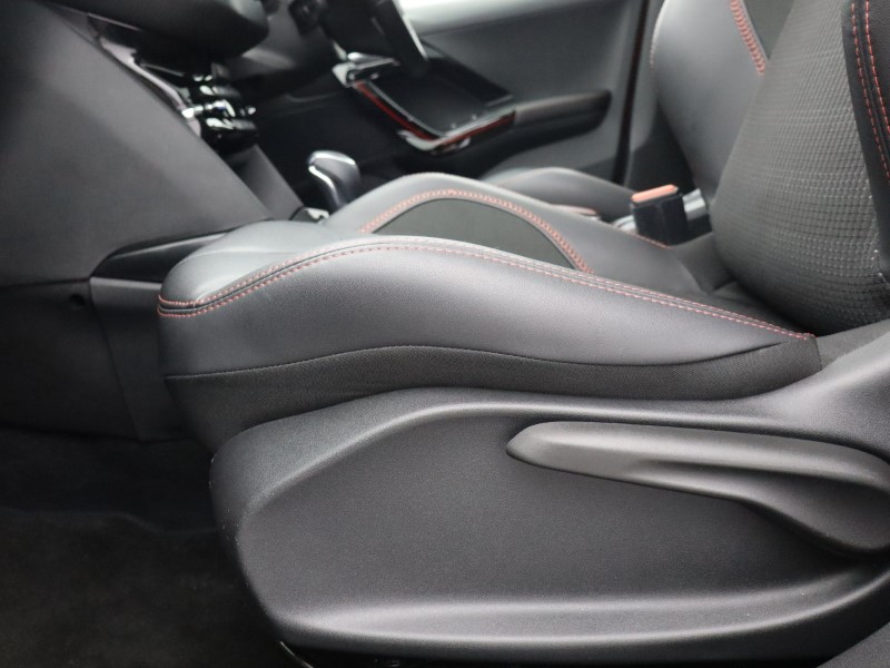 Used Peugeot 2008 2019 for sale - 76981289: Photo 15