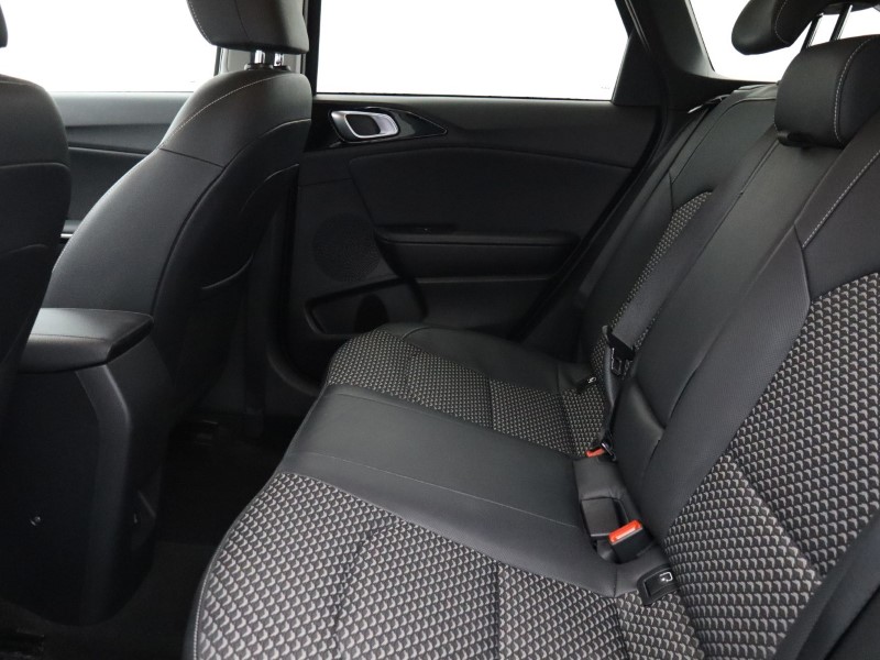 Used Kia Ceed 2023 for sale - 77581460: Photo 5