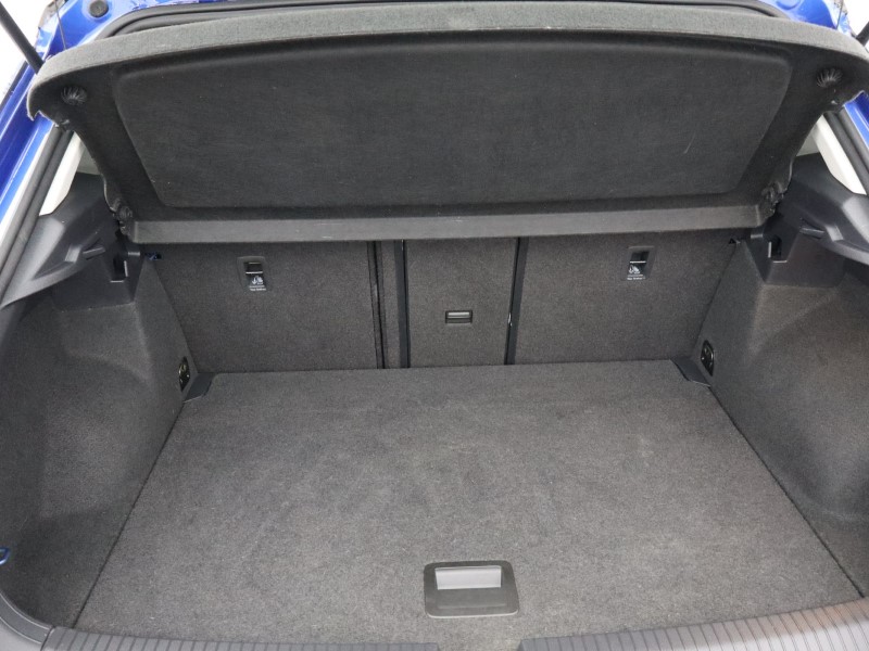 Used Volkswagen T-Roc 2018 for sale - 76981896: Photo 23