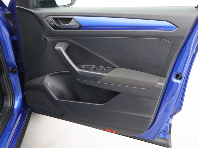 Used Volkswagen T-Roc 2018 for sale - 76981896: Photo 26