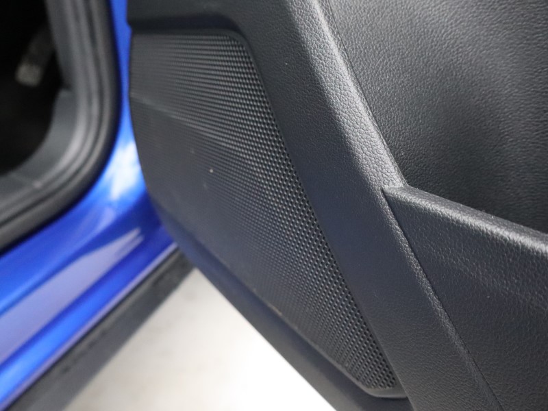 Used Volkswagen T-Roc 2018 for sale - 76981896: Photo 27