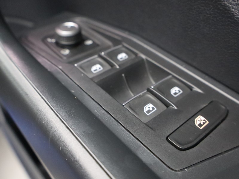 Used Volkswagen T-Roc 2018 for sale - 76981896: Photo 28