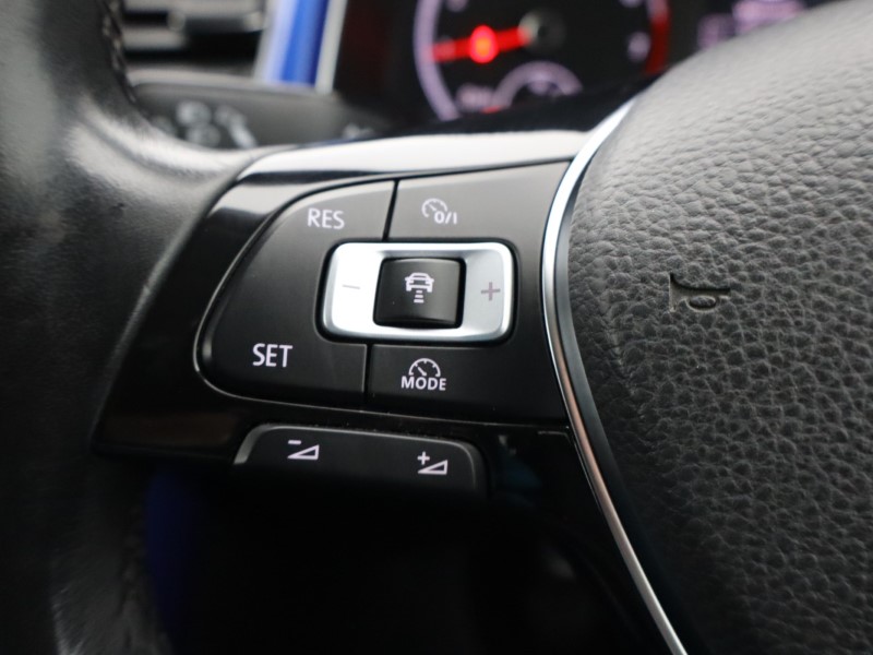 Used Volkswagen T-Roc 2018 for sale - 76981896: Photo 40