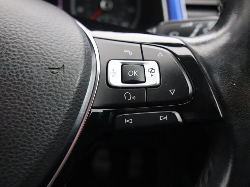 Used Volkswagen T-Roc 2018 for sale - 76981896: Photo 41