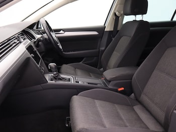 Used Volkswagen Passat 2019 for sale - 78523715: Photo