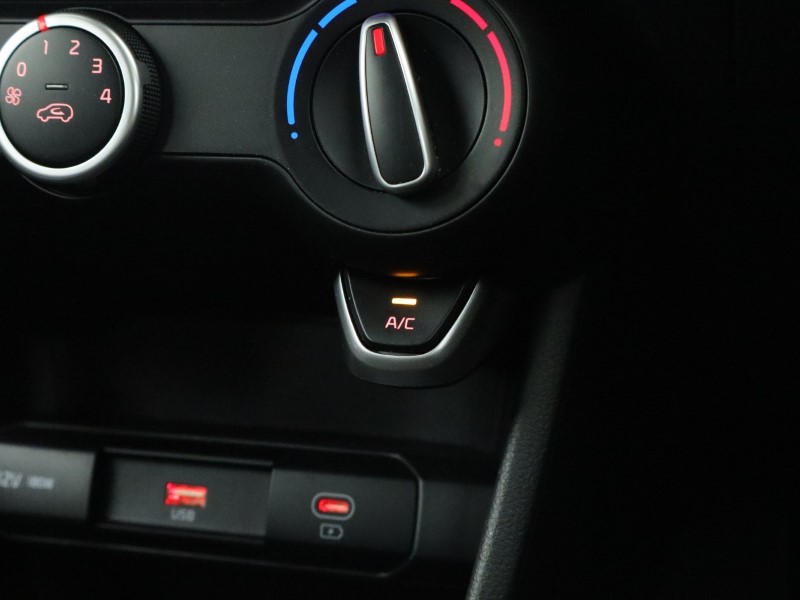 Used Kia Picanto 2024 for sale - 76982061: Photo 31