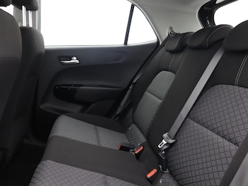 Used Kia Picanto 2024 for sale - 76982061: Photo