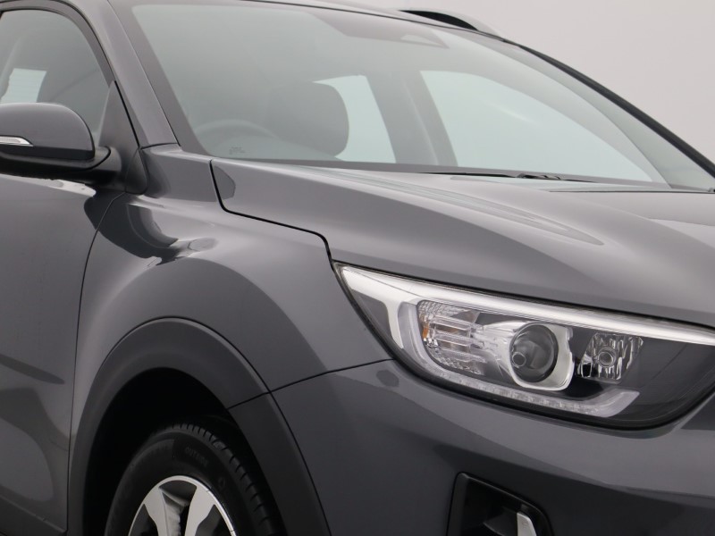 Used Kia Stonic 2023 for sale - 77619318: Photo 45