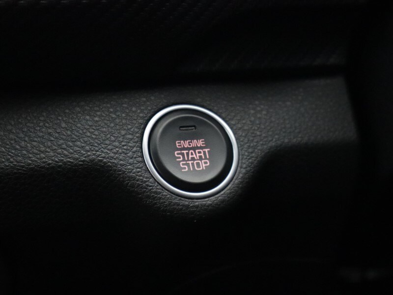 Used Kia Stonic 2023 for sale - 77997083: Photo 33