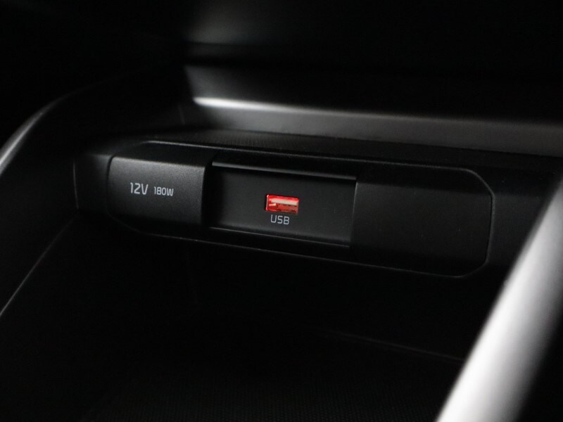 Used Kia Stonic 2023 for sale - 77997083: Photo 34