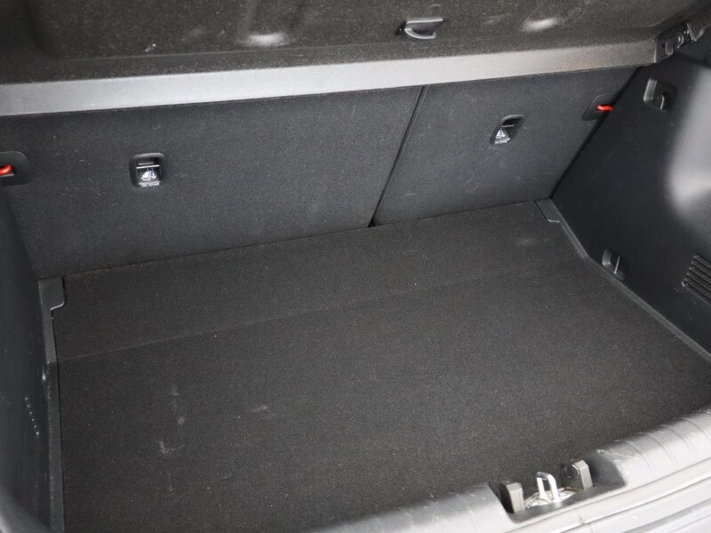 Used Kia Stonic 2023 for sale - 77997083: Photo 39