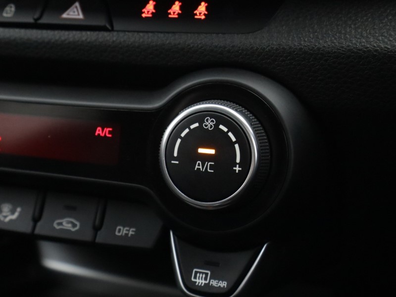 Used Kia Stonic 2024 for sale - 77570185: Photo 34