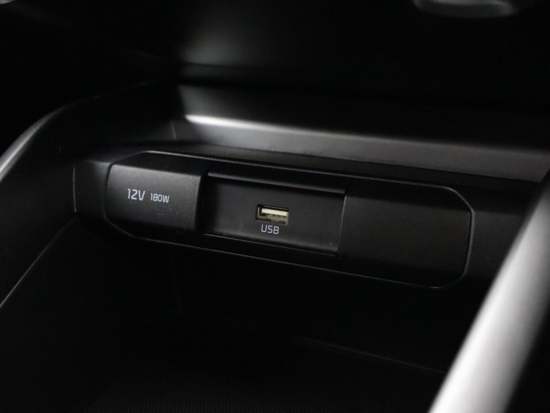 Used Kia Stonic 2024 for sale - 77570185: Photo 35