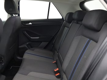 Used Volkswagen T-Roc 2019 for sale - 78452288: Photo