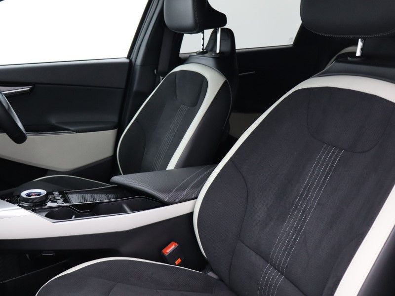 Used Kia EV6 2023 for sale - 77532280: Photo 11