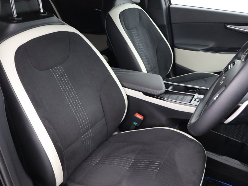 Used Kia EV6 2023 for sale - 77532280: Photo 12