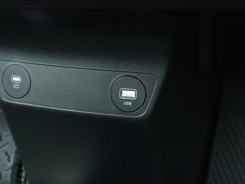 Used Kia EV6 2023 for sale - 77532280: Photo 37