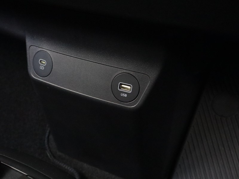 Used Kia EV6 2024 for sale - 77965399: Photo 30