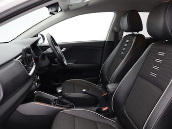 Used Kia Stonic 2023 for sale - 78509560: Photo