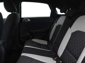 Used Kia Ceed 2019 for sale - 77762945: Photo