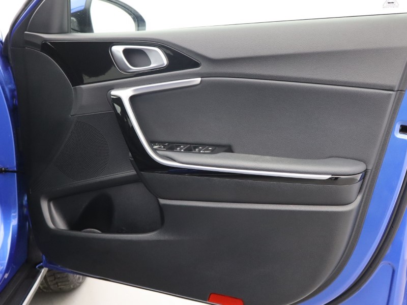 Used Kia XCeed 2023 for sale - 76981863: Photo 15