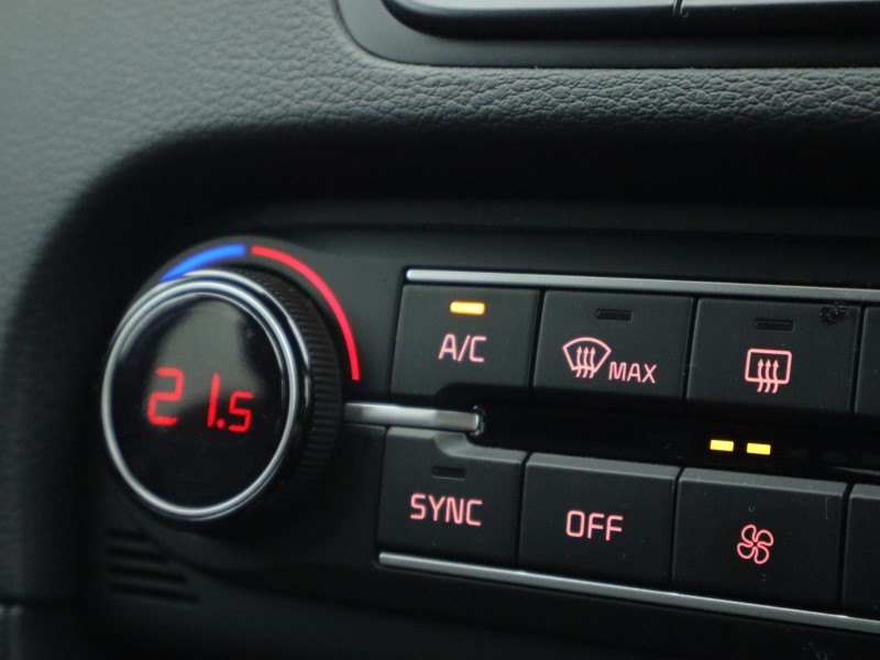 Used Kia XCeed 2023 for sale - 76981863: Photo 29