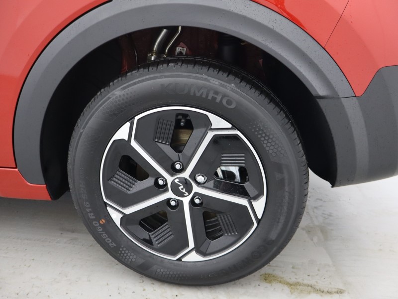 Used Kia Niro 2025 for sale - 76983937: Photo 8