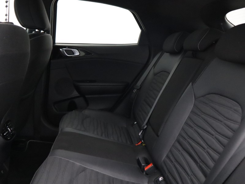 Used Kia XCeed 2023 for sale - 77950825: Photo 4