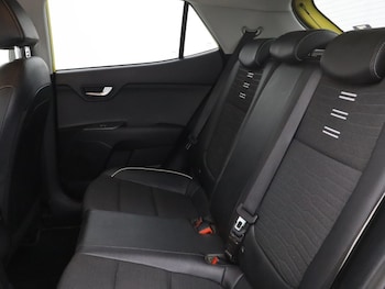Used Kia Stonic 2023 for sale - 79448277: Photo