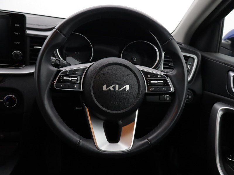 Used Kia XCeed 2023 for sale - 77997056: Photo 17