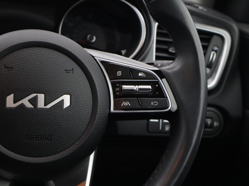 Used Kia XCeed 2023 for sale - 77997056: Photo 19