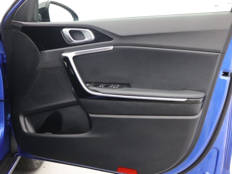 Used Kia XCeed 2023 for sale - 76981563: Photo 17