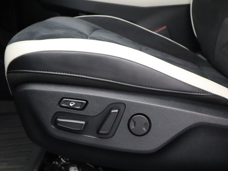 Used Kia EV6 2023 for sale - 77965403: Photo 15