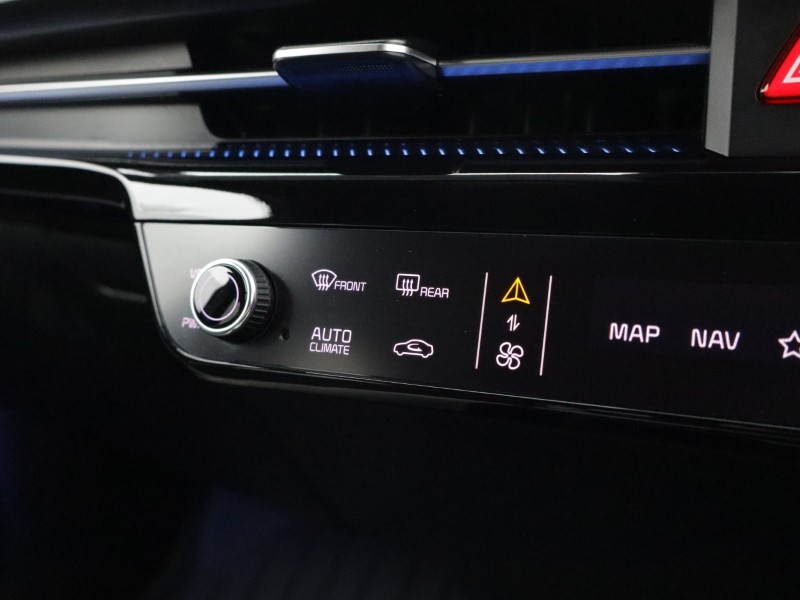 Used Kia EV6 2023 for sale - 77965403: Photo 34