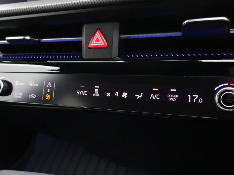 Used Kia EV6 2023 for sale - 77965403: Photo 35